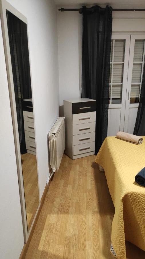 Tin Apt Apartment Lugo Bagian luar foto